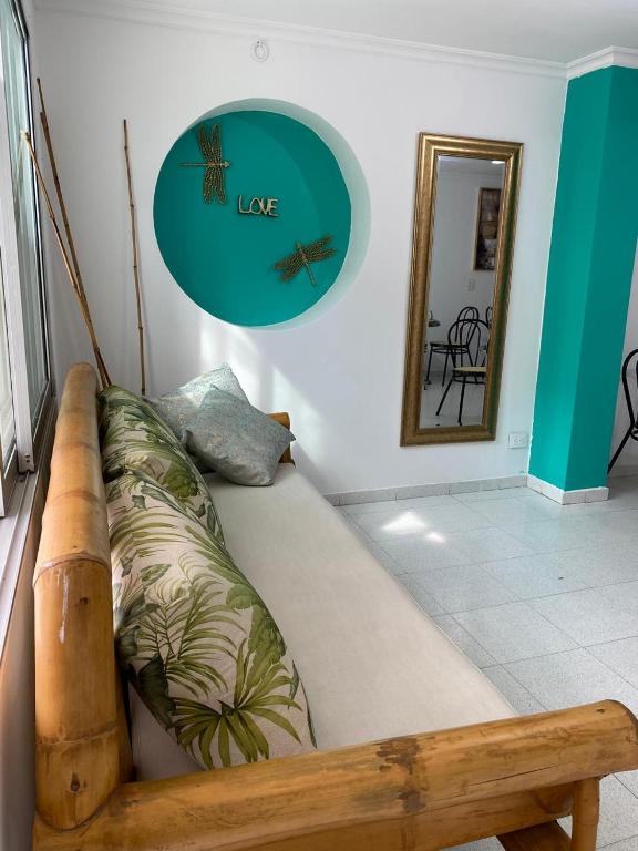 Habitación oliva con baño compartido cerca al aeropuerto - 3