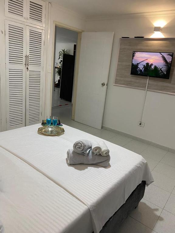 Habitación oliva con baño compartido cerca al aeropuerto - 5