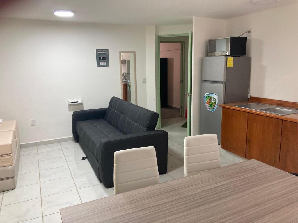 Luxurious Minimalist Apartment in Mazatlns Historic Center - 3