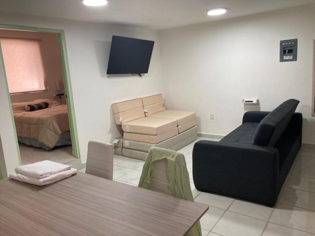 Luxurious Minimalist Apartment in Mazatlns Historic Center - 1