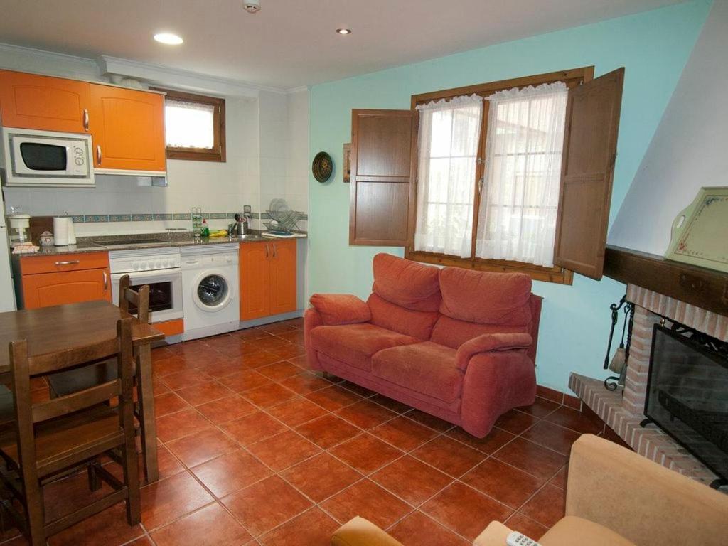 Kitchen, Apartamentos Rurales Casa Tata in Villaviciosa