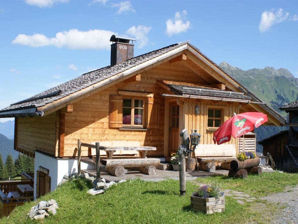 Chalet in Sankt Gallenkirch near Ski Bus - 1