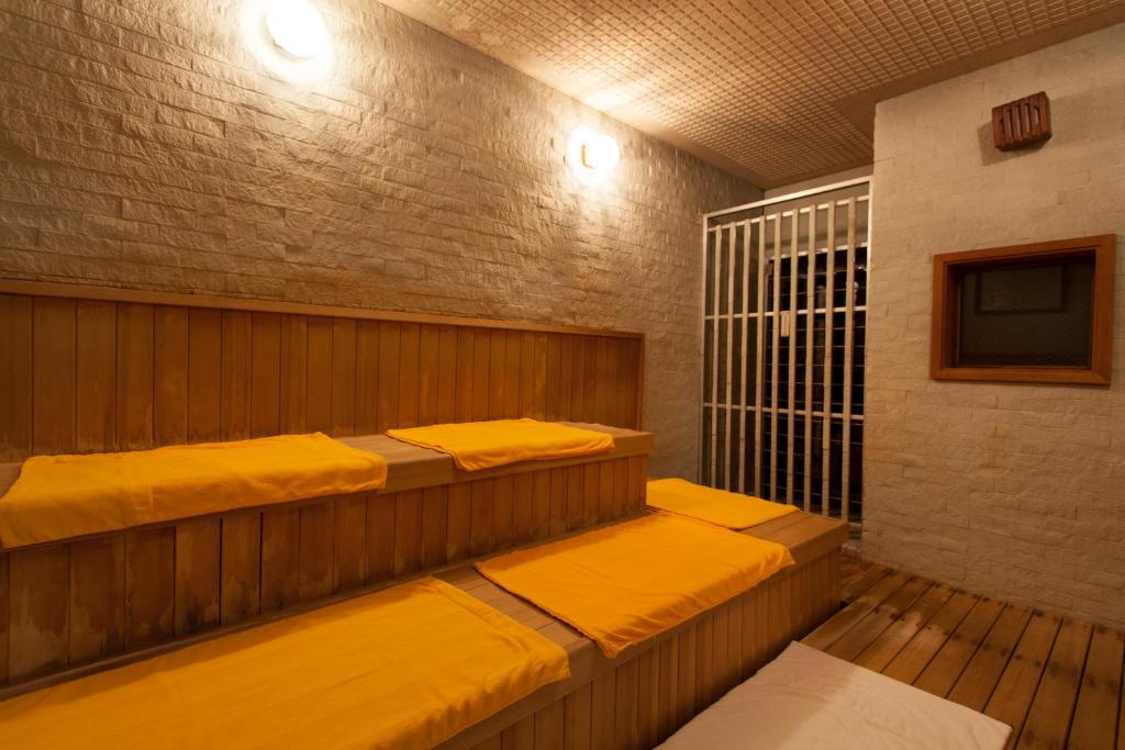 那霸中央Spa社區飯店 (Community & Spa Naha Central Hotel)