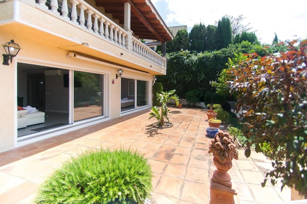 WELCS APARTAMENTO 282 EMP en villa con piscina compartida - 4