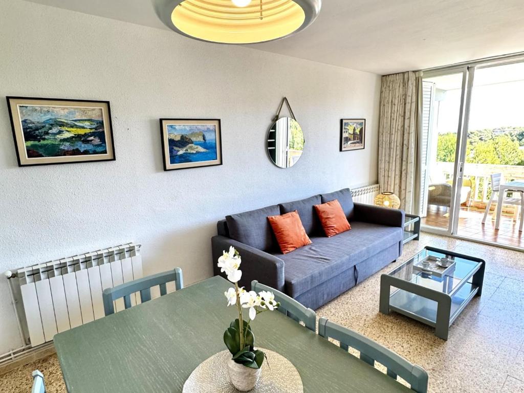 APARTBEACH CYE 6 42 con VISTA LATERAL MAR - 2