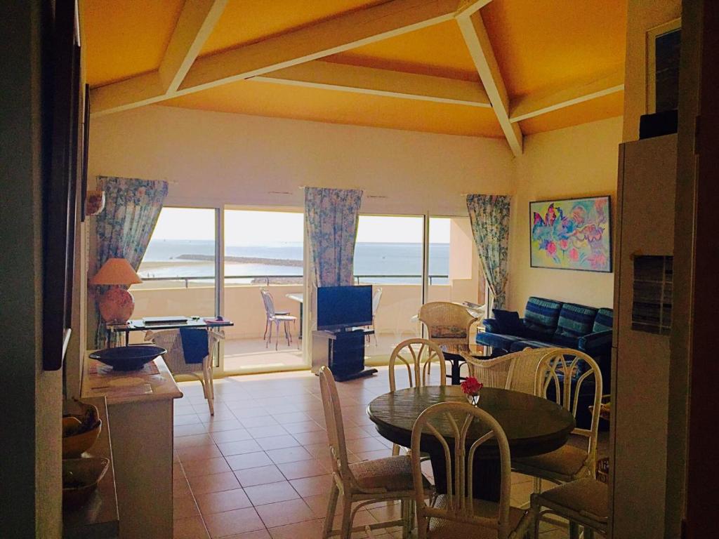 Facilities, Savanna Beach in Agde