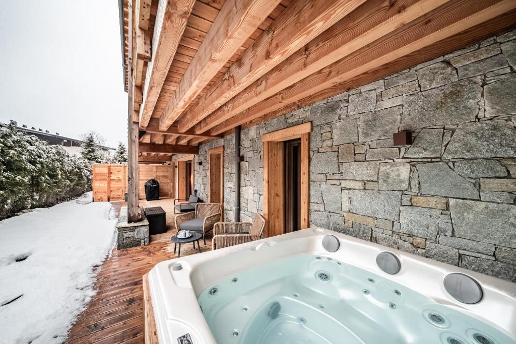 Apartment Osmose 002, Châtel - by EMERALD STAY - 4