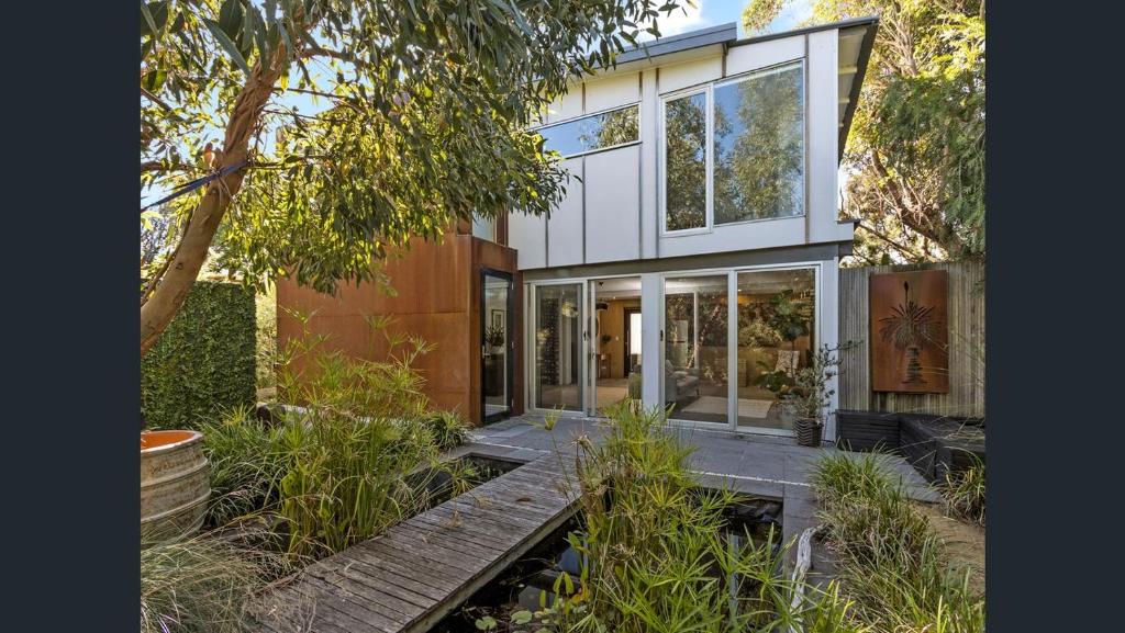 Bayview Escape - 3 bedroom, linen included, pet friendly!, Inverloch