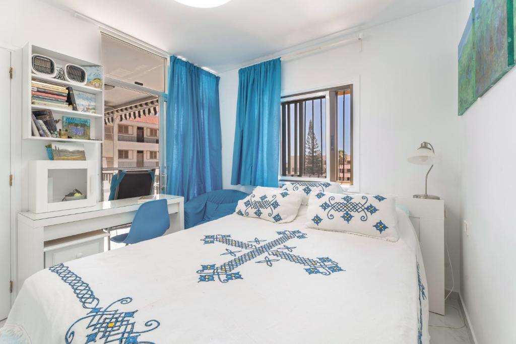 Apto Feliz-Los Cristianos Beach, Pool & Center - 4