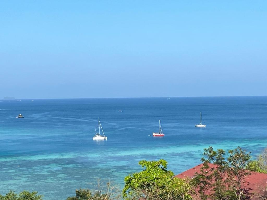 The view Hostel, Phi Phi Don