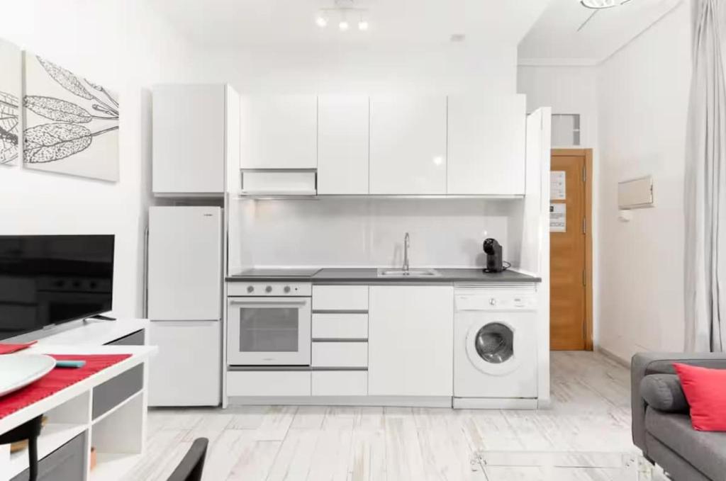 Central Studio, 3 min to Calle Larios, Ideal for Exploring Málaga - 3
