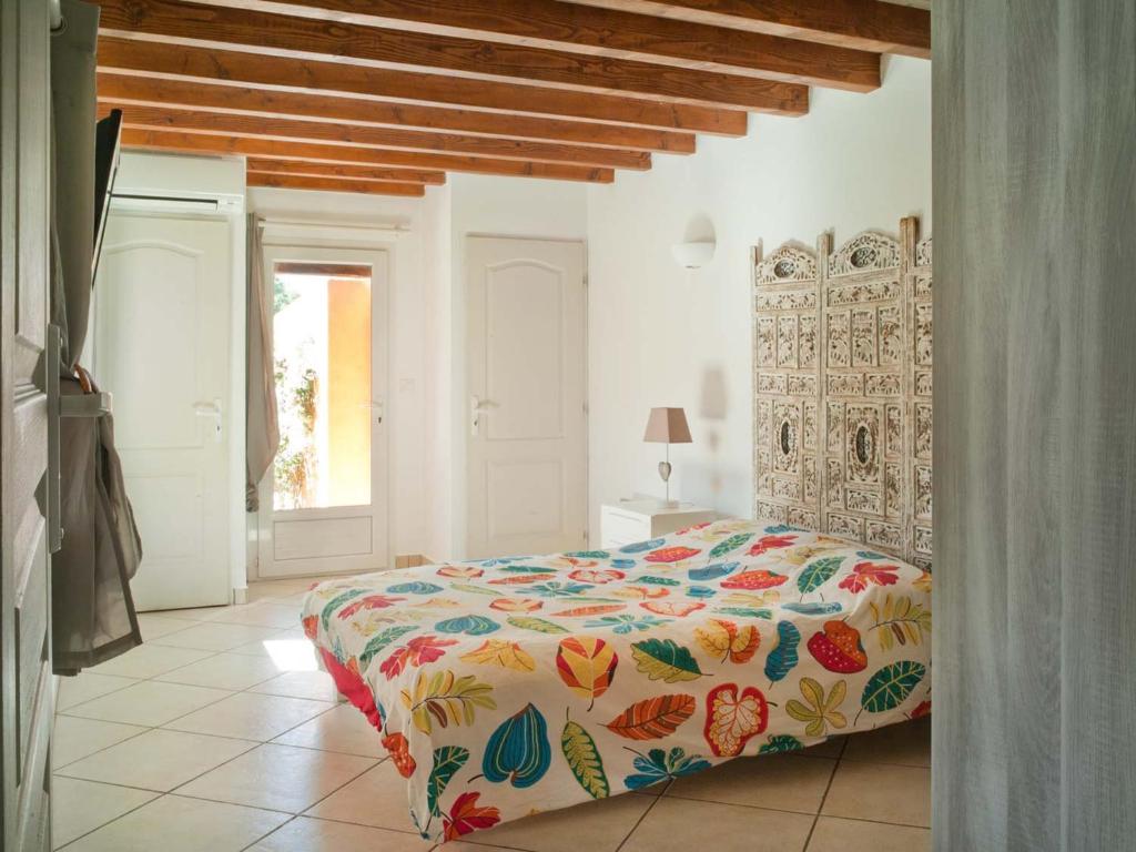 Holiday Home in Fréjus near Sea and Lake - 5