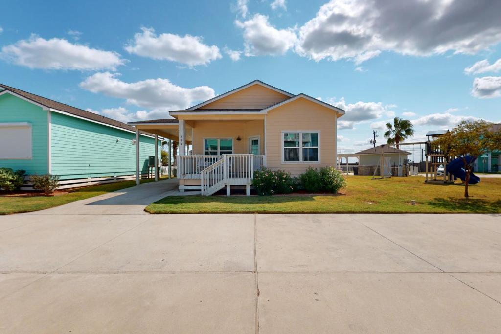 The Beach Is Calling, Rockport