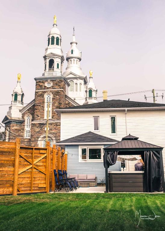 Spa & Pool Table - Le Parvis, Trois-Pistoles