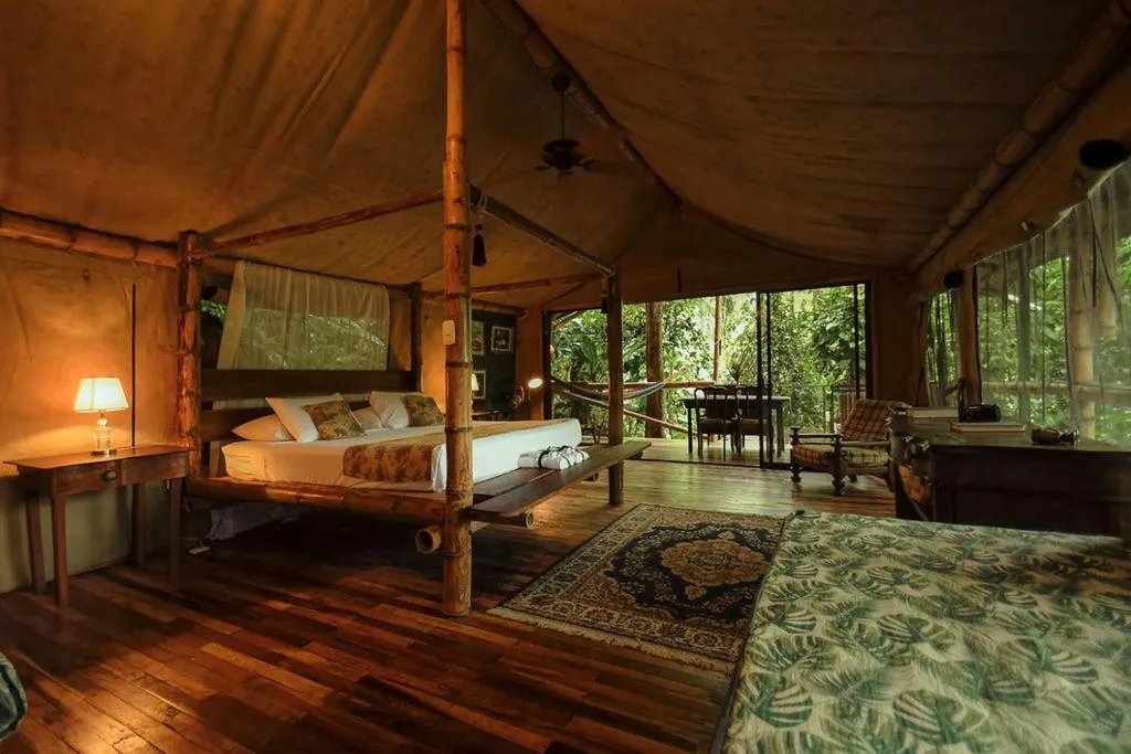 Colina Secreta - Glamping and Villas, hotel in Puerto Viejo