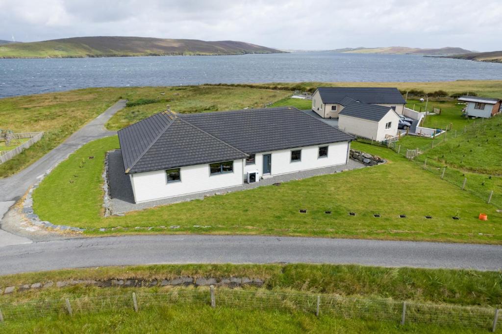 Calloo, Shetland Islands, wadbister