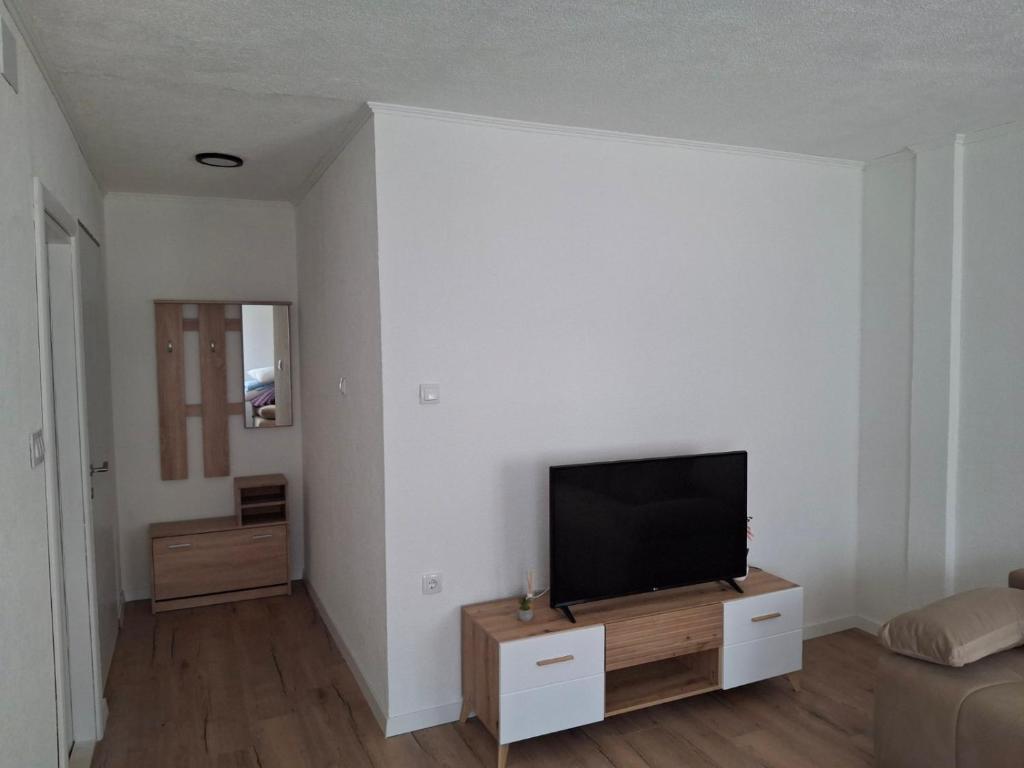 Apartman Djole 1 - 2