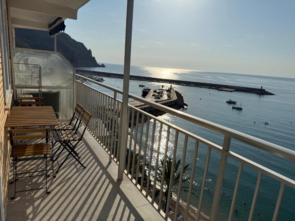 Studio with lovely sea views - 5