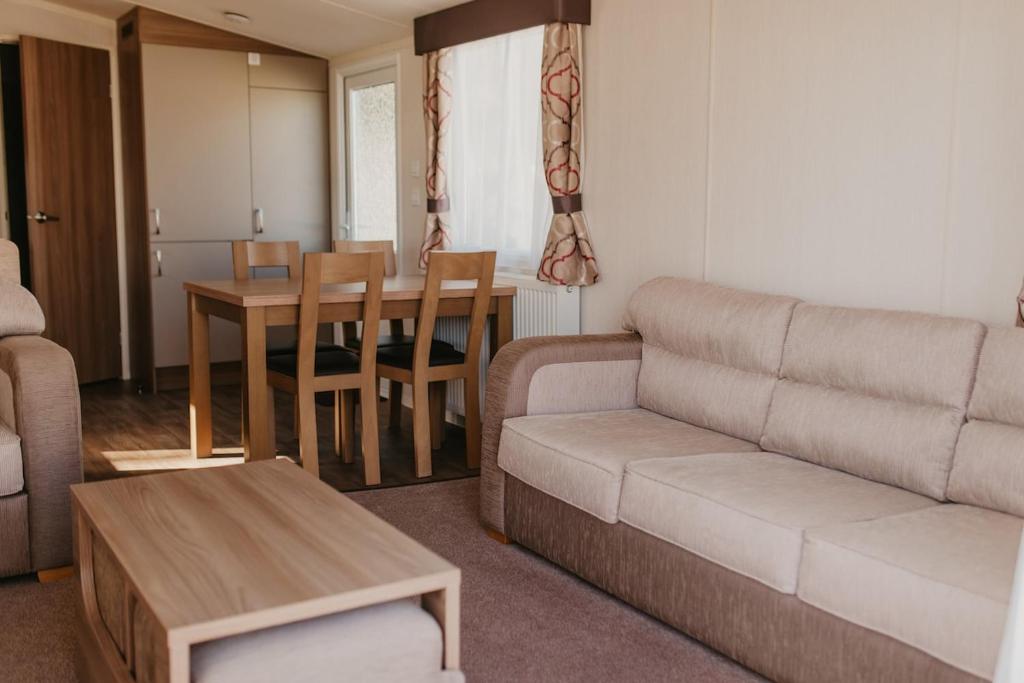 Lower Cliff 9, Portland