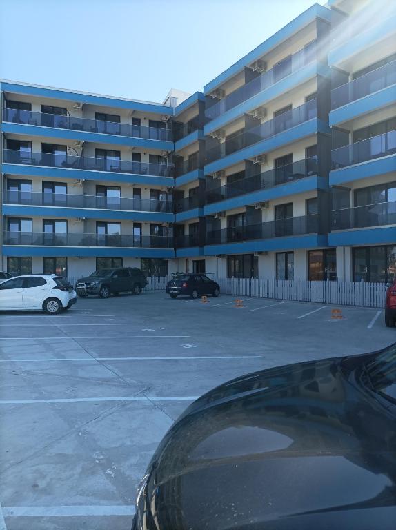 Stefan - Sunshine Residence, Saturn