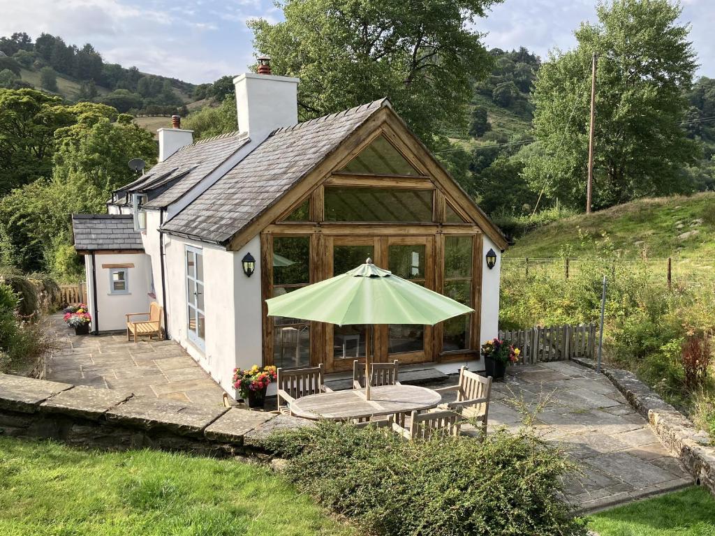 Pen Y Bont, Llangollen