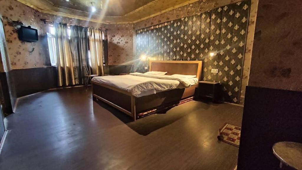 Assad Resorts, Šrínagar