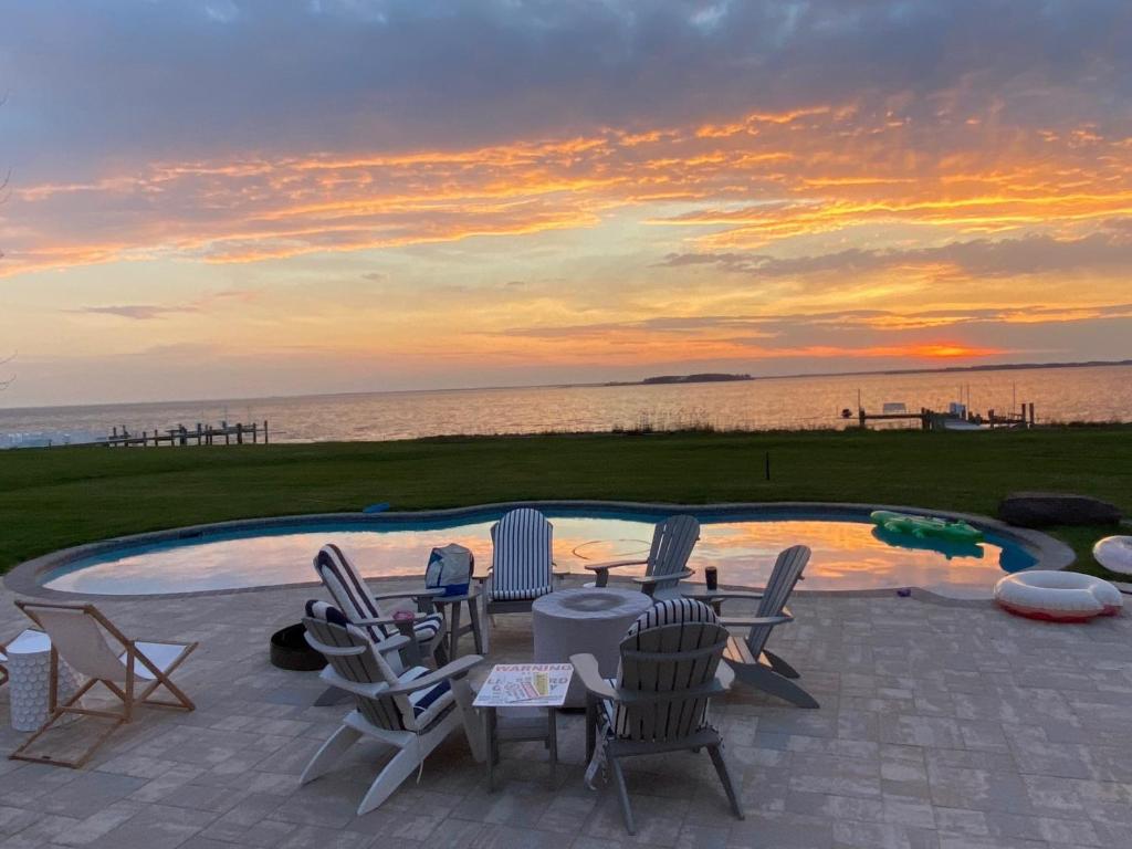 Bay Breeze, Grasonville