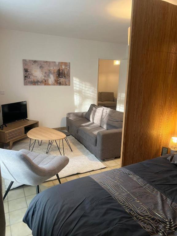 Appartement moderne 43 m2 au cœur de Montpellier, Tramway au pied de l'immeuble, Parking public, Idéal pour 1 à 3 personnes - 3