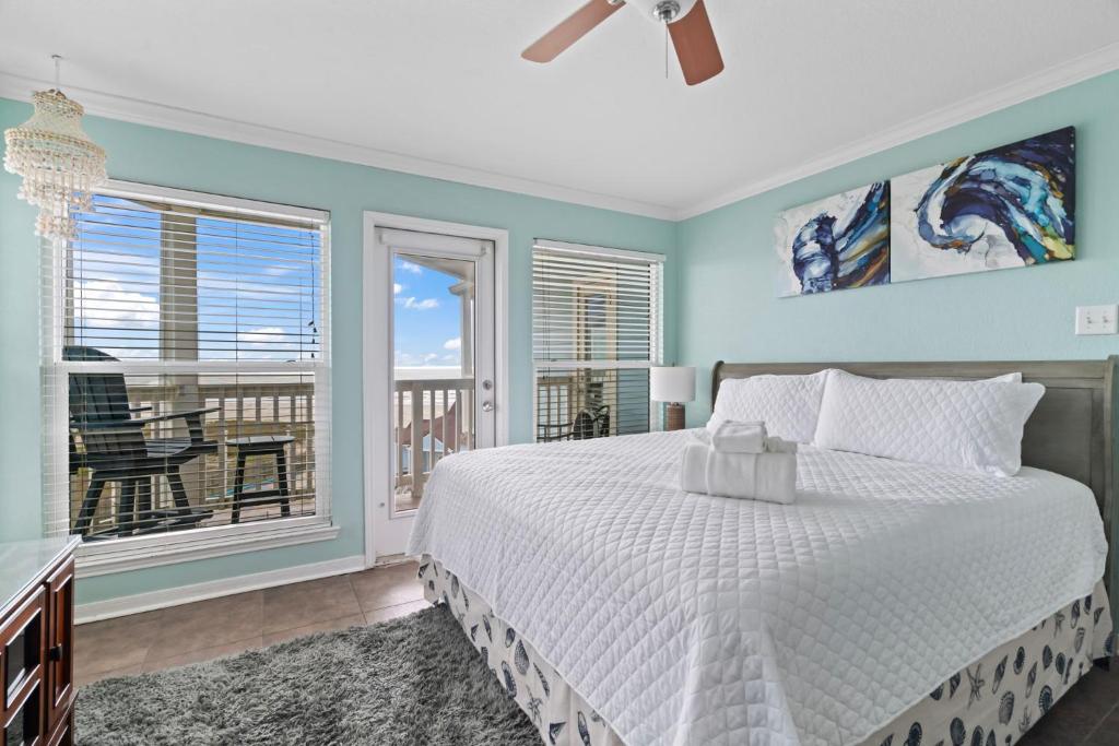 Come enjoy the Ocean Breeze, Galveston