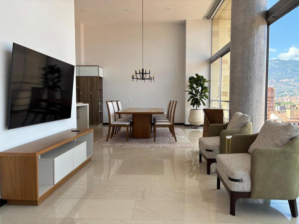 Luxury Ph with Private Jacuzzi & amazing view - 1