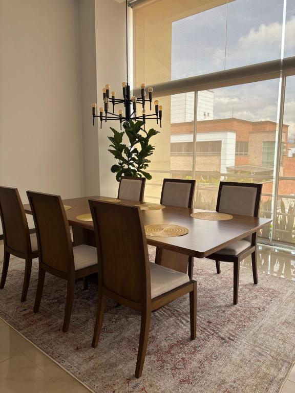 Luxury Ph with Private Jacuzzi & amazing view - 3