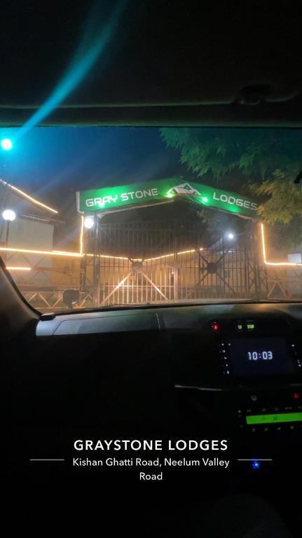 Graystone lodges, Shardi