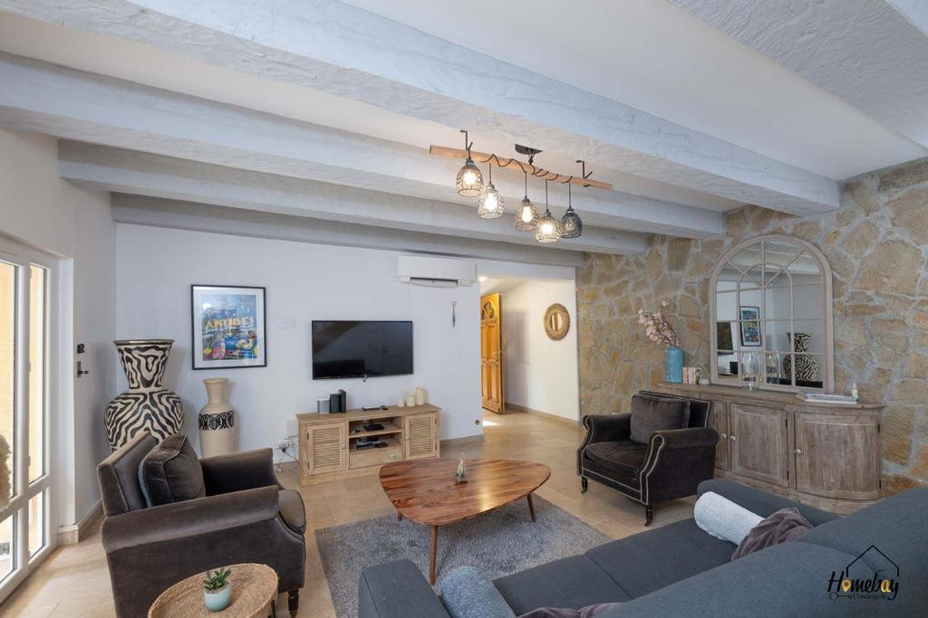 Eden Housse Villa, pool, 2 min to beaches - 2