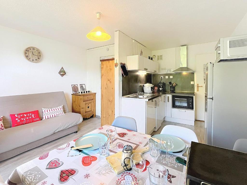 Studio cabine rénové, skis aux pieds, balcon sud, animaux admis - 1
