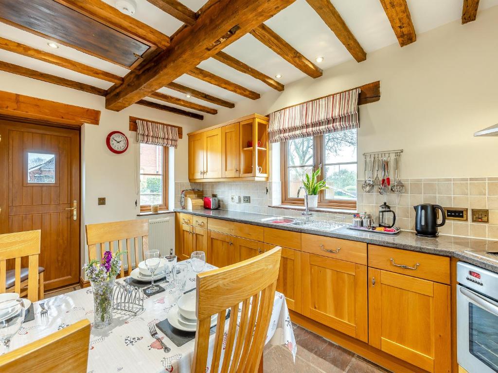 The Lodge, Lydney photo 8