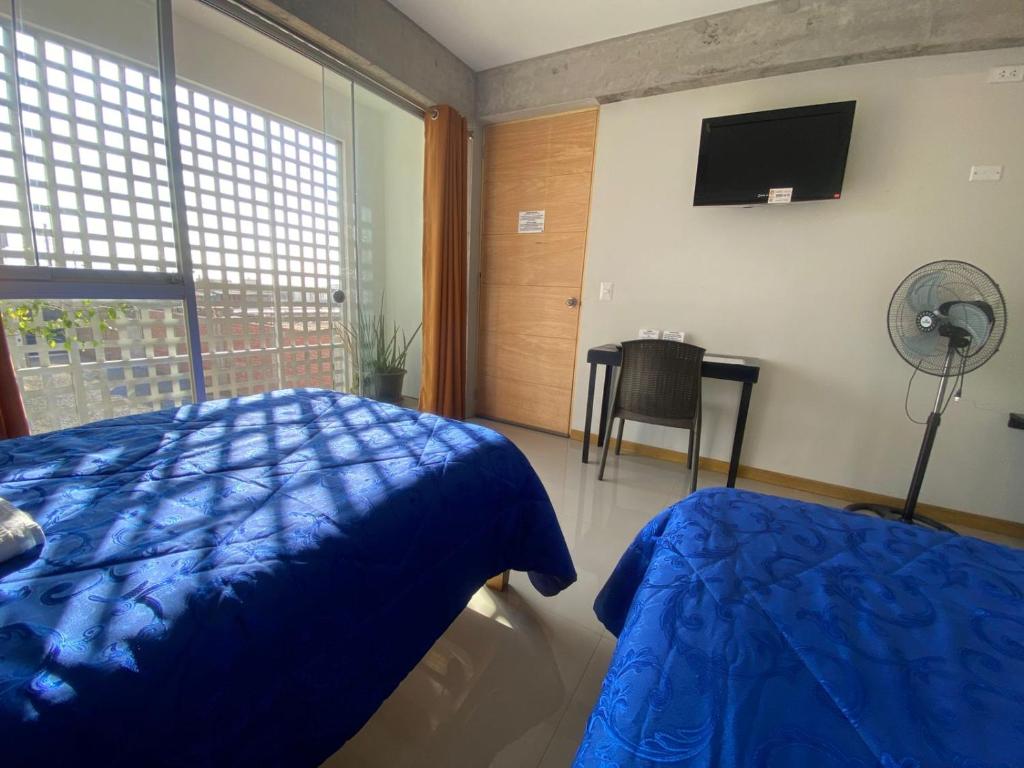 Hostal MIRAMAR 2 - 3