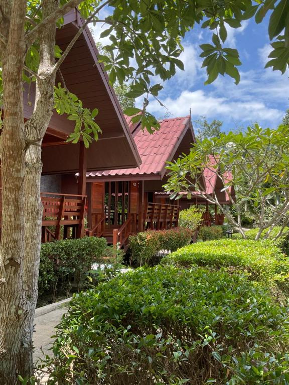 Siam Lanta Resort - SHA Extra Plus