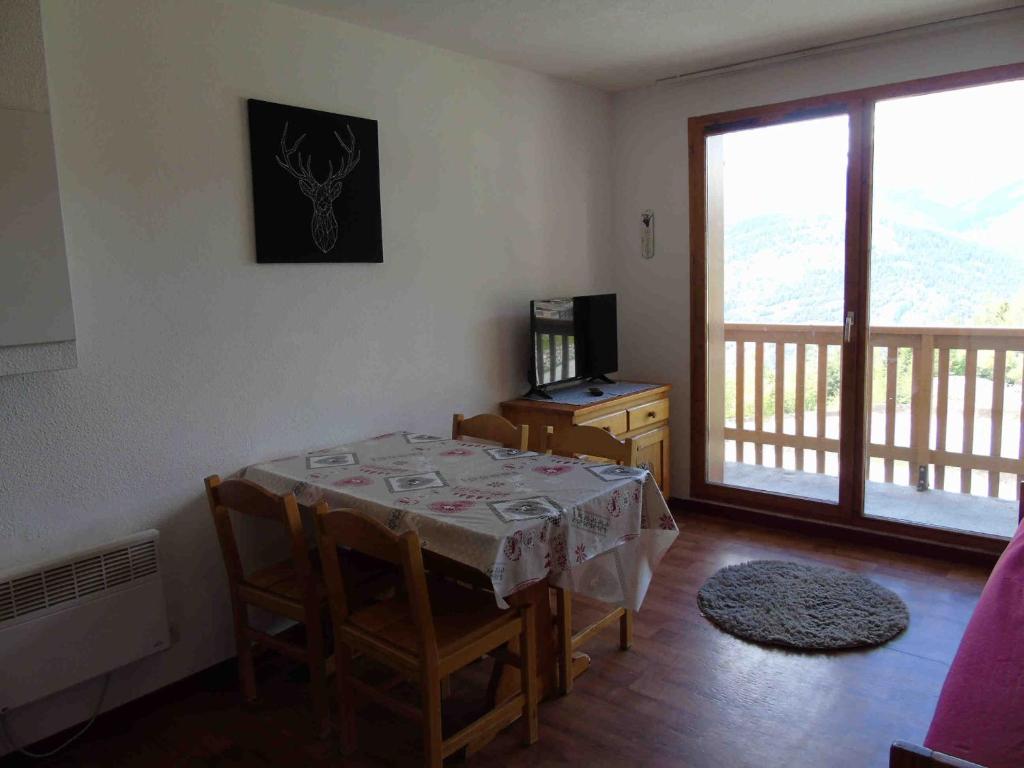 Valfréjus: Appartement 2 pièces, proche télésiège, animaux admis - FR-1-561-49 - 3