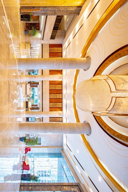 フロント・ロビー