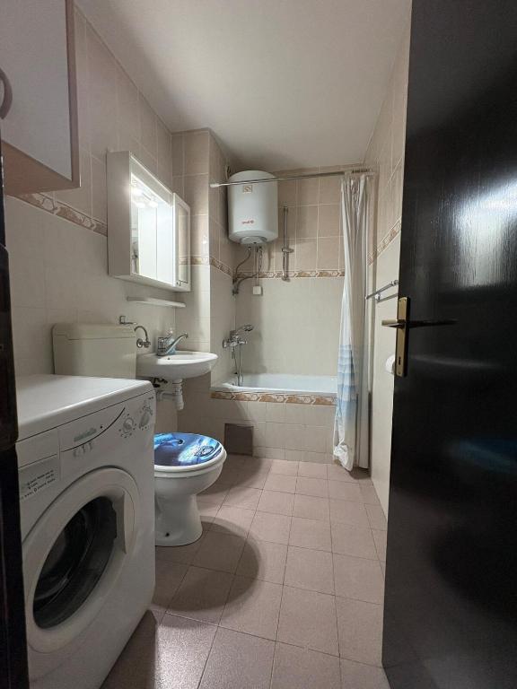 Cozy Sarajevo Studio Apartment - 5