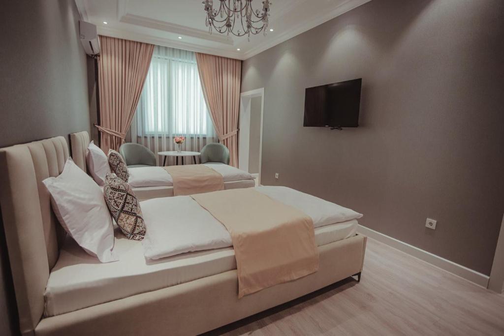 Home Apartment Standard 5, Šymkent