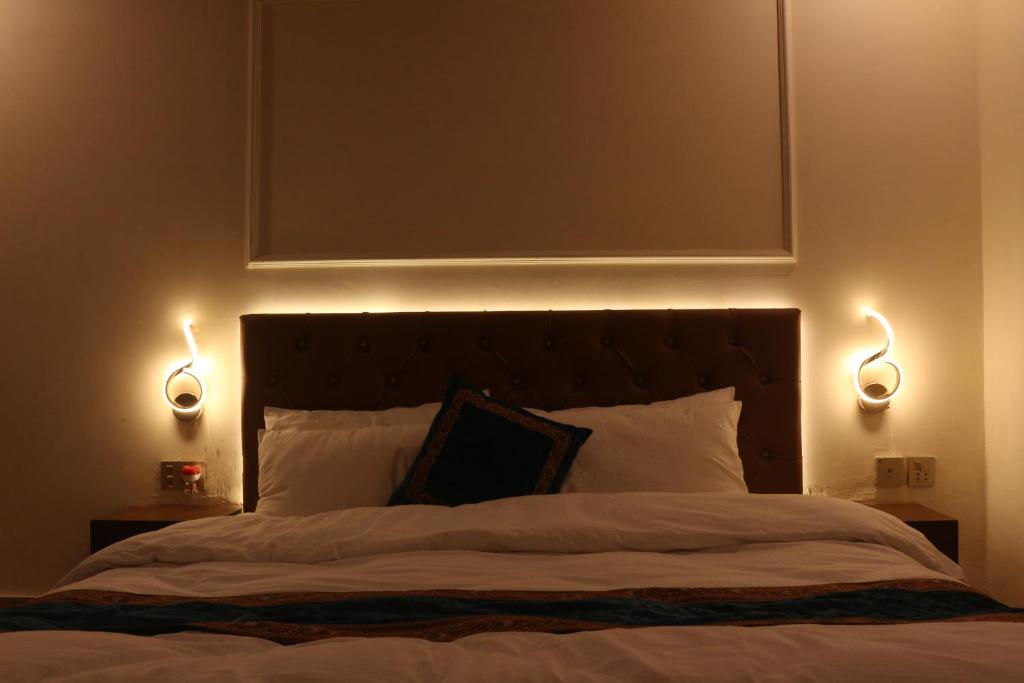 Zaurak Lodge, Murree