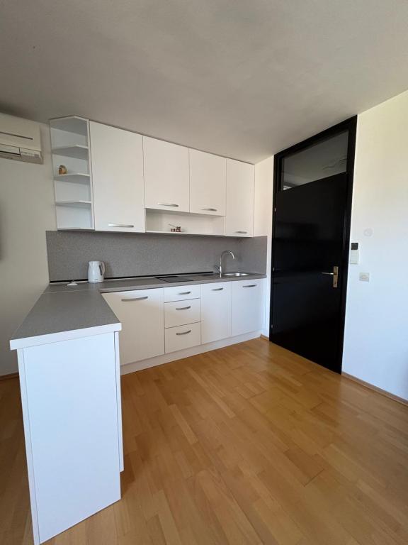 Cozy Sarajevo Studio Apartment - 2