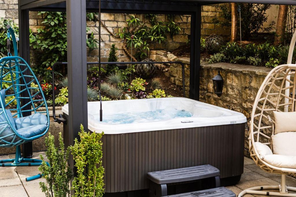 Dukes Bath photo 3