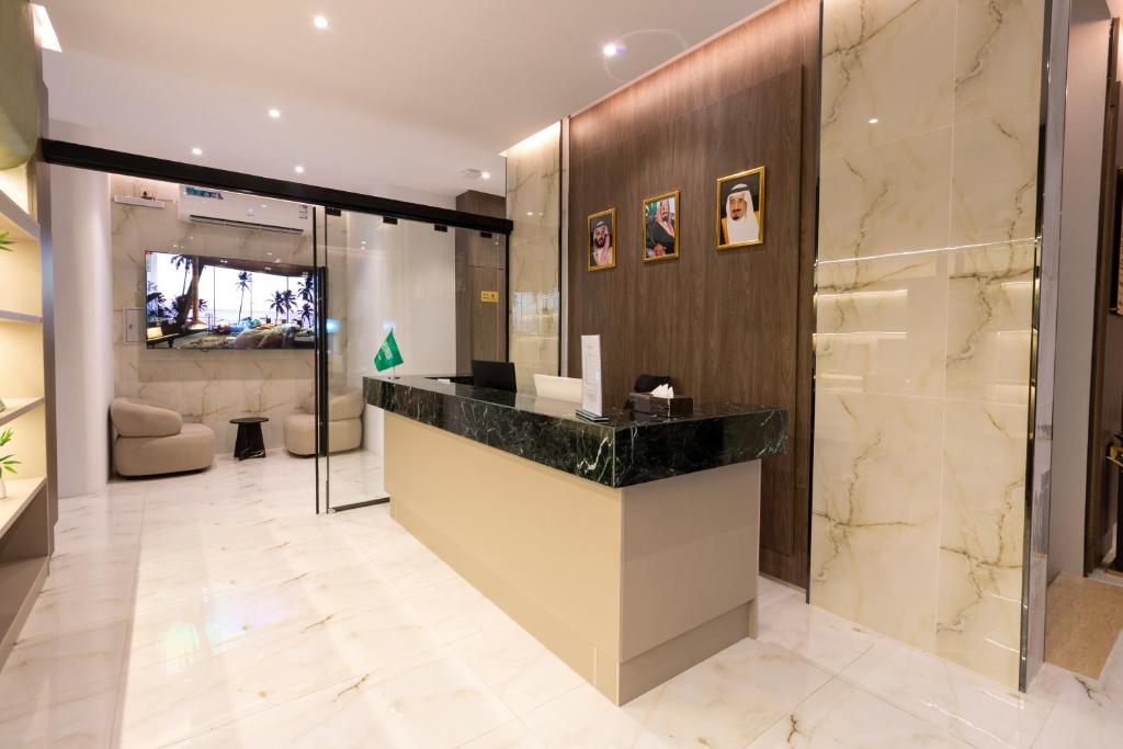 Luxury Suites Hotel 로비
