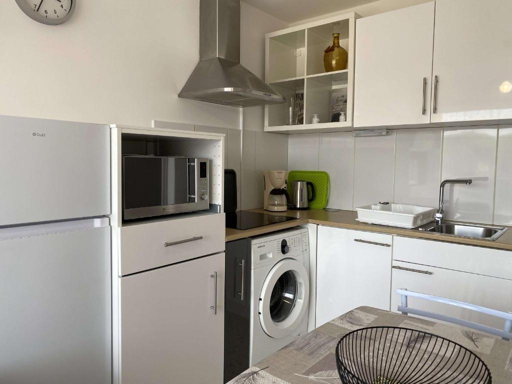 Appartement T1 avec balcon, clim, parking et wifi à Balaruc-les-Bains - FR-1-553-259 - 5