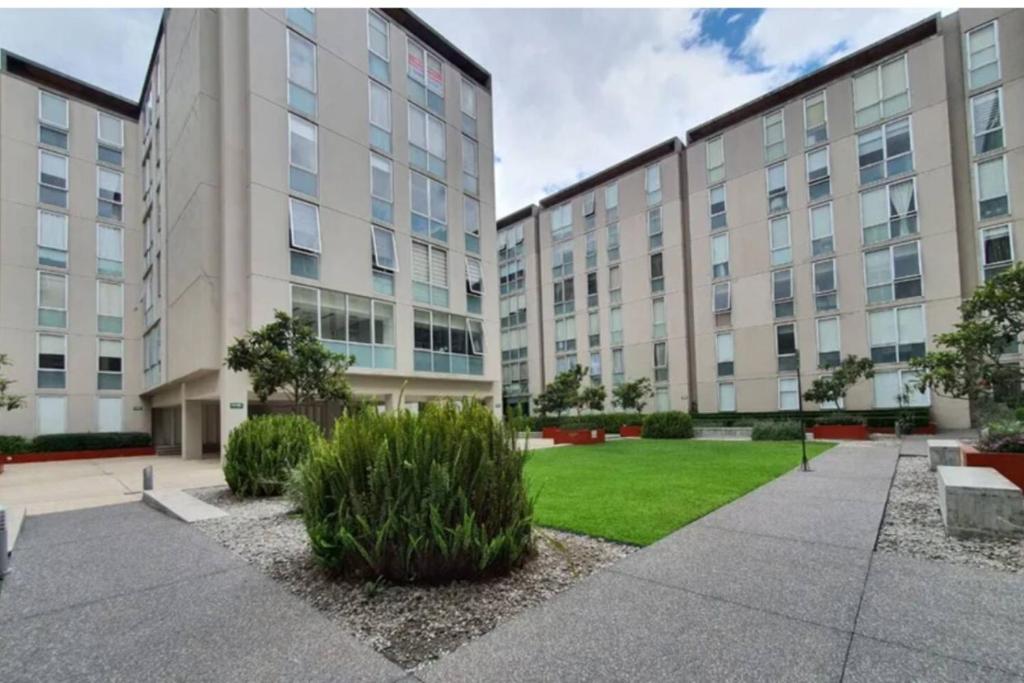 Prime Roma Spot, Gardens & Free Parking - 3
