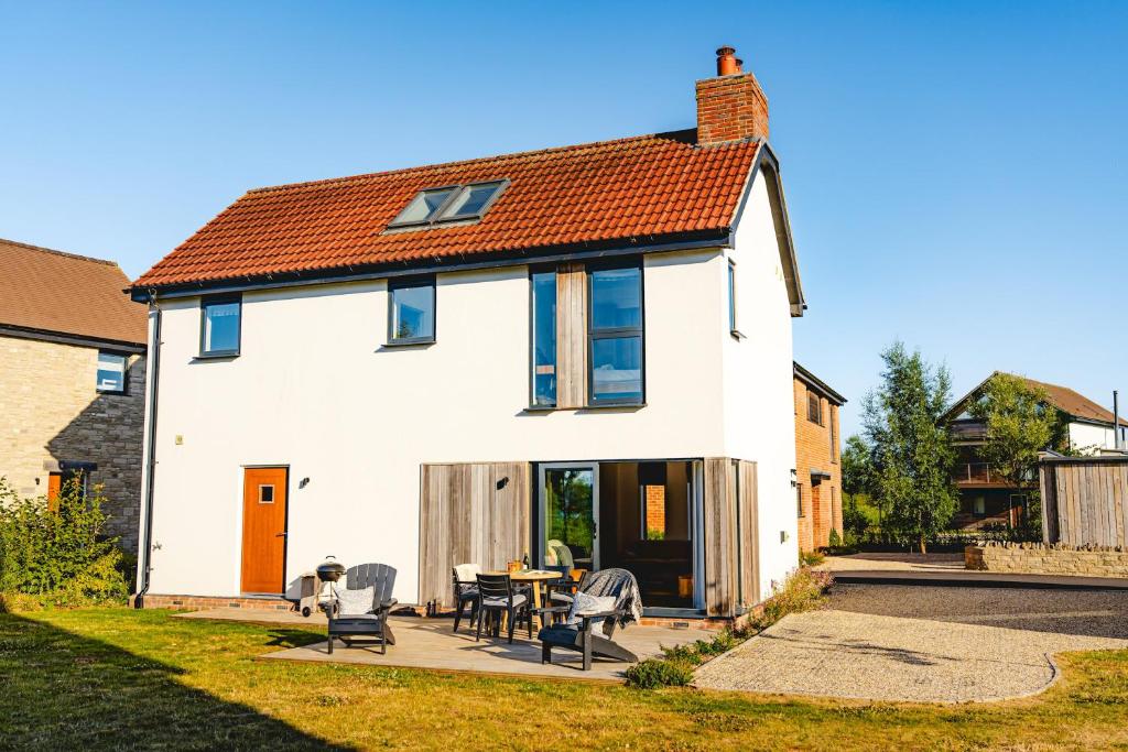 Lakeside property with spa access on a nature reserve Wakeling Island 25 WI25, Warmwell