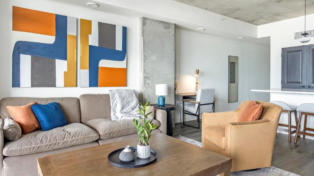 Landing at Park and Main - 2 Bedrooms in Centra..., Feather Sound