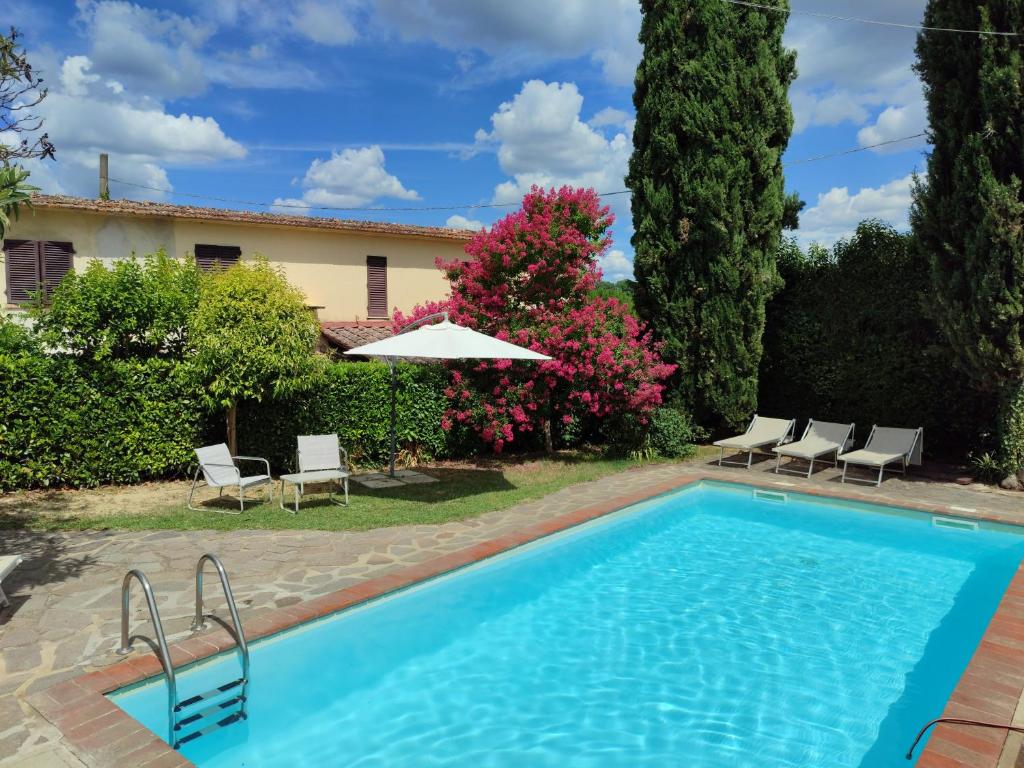 Casa Vacanze in campagna con piscina e giardino privati - 1